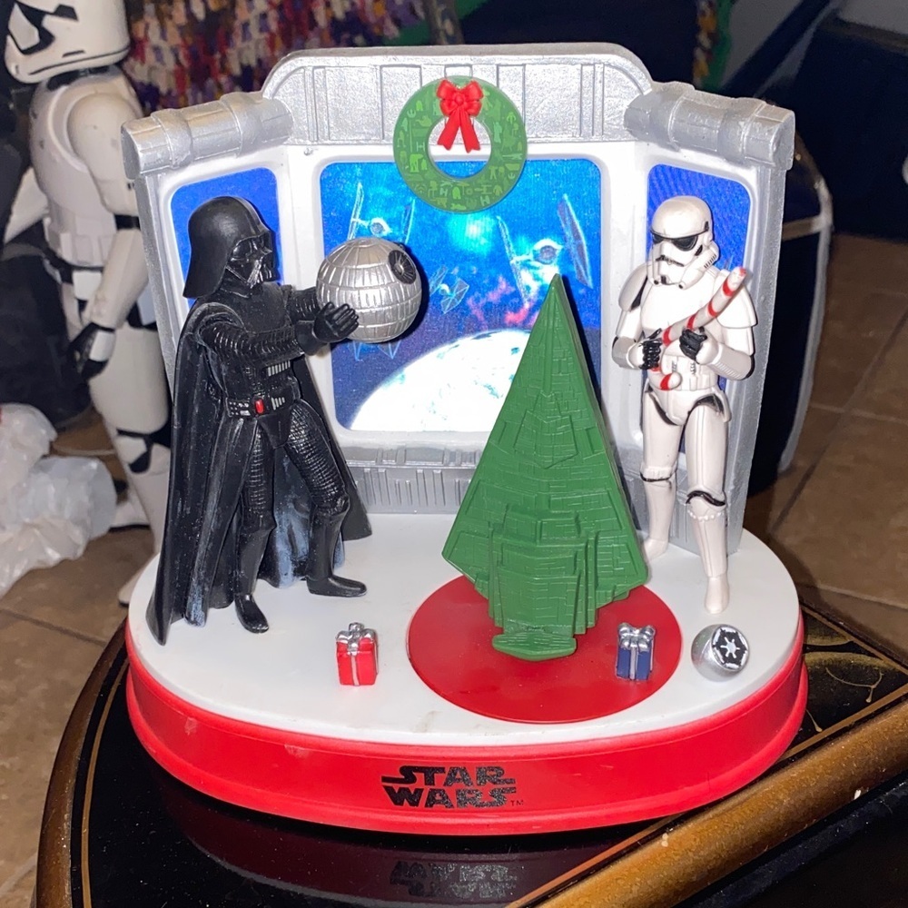 Collectible Star Wars Holiday Action Set - Black, White, Green - Picture 4 of 8